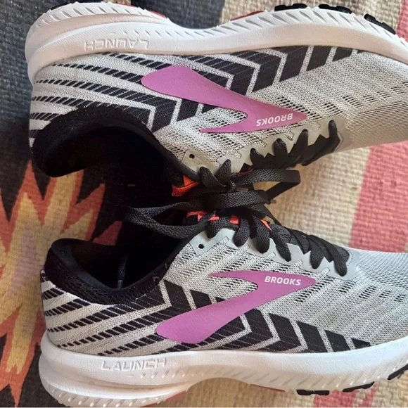 Brooks “LAUNCH 6”Gray Athletic Shoes with Orange and Purple Highlights Sz 7.5 - Picture 5 of 12